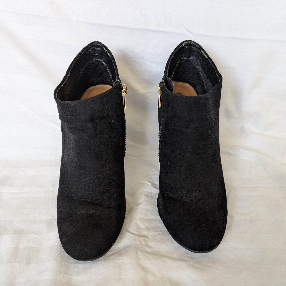 Mossimo Black zip up booties size 9